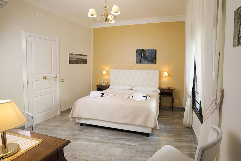 Neapolitantrips Hotel Ngoại thất bức ảnh